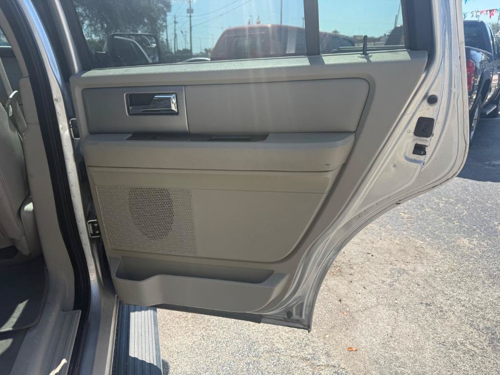Used 2012 Ford Expedition Limited AWD/4WD image 22
