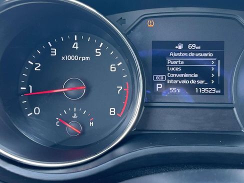 Used 2021 Kia Sedona LX FWD image 20