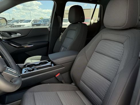 New 2026 Chevrolet Equinox LT w/ Safety and Technology Package FWD image 19