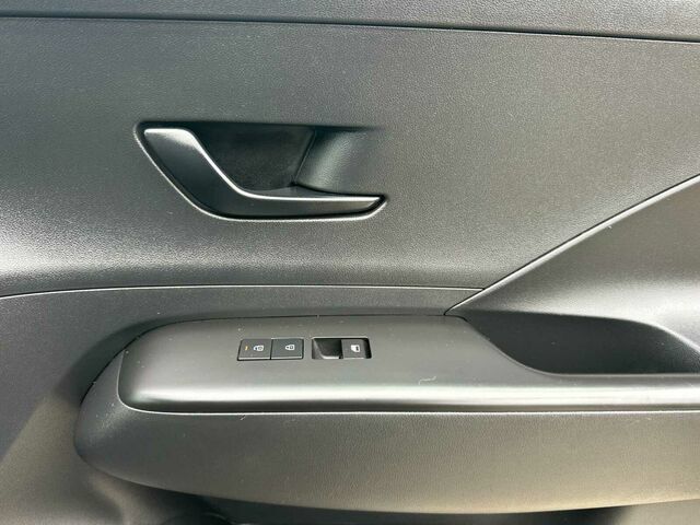Used 2024 Hyundai Kona SEL FWD image 21