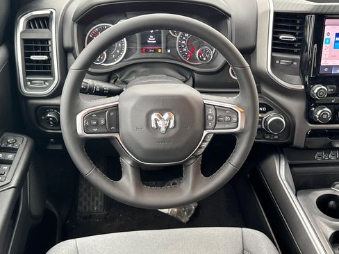 New 2026 RAM 1500 4x4 Crew Cab image 13