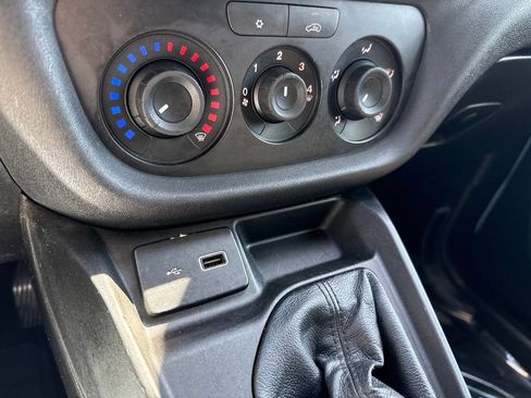Used 2022 RAM ProMaster City Wagon FWD image 38