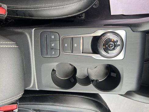 Used 2020 Ford Escape Titanium image 14