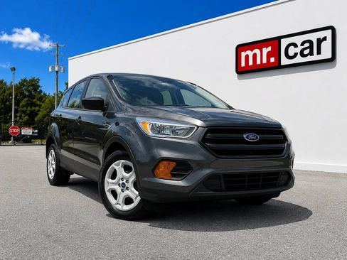 Used 2017 Ford Escape S FWD image 1