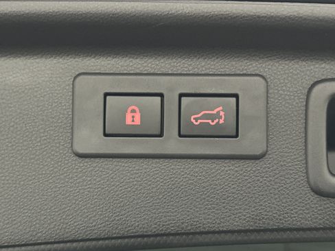 Used 2024 Subaru Forester Premium image 15