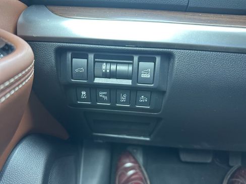 Used 2018 Subaru Outback 3.6R Touring image 19