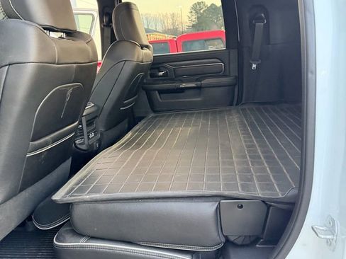 Used 2023 RAM 3500 Limited image 7