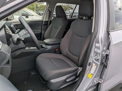 Certified 2025 Toyota RAV4 LE AWD/4WD image 14