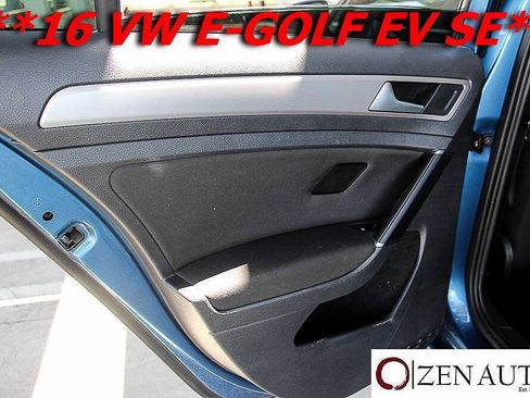 Used 2016 Volkswagen e-Golf SE FWD image 34