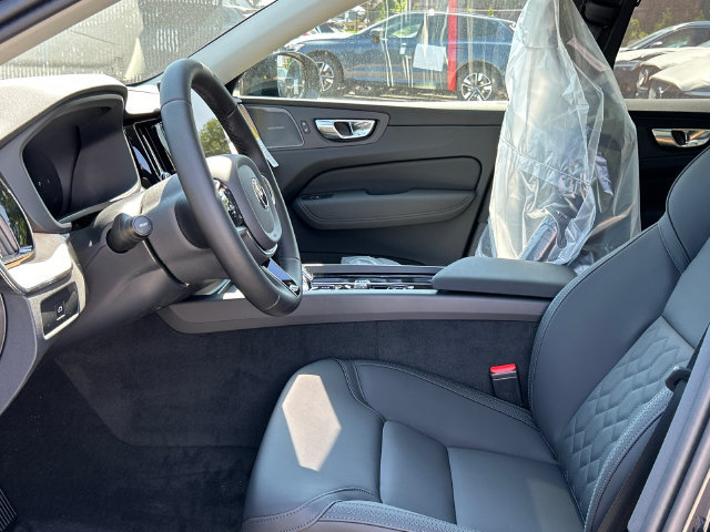 Used 2026 Volvo XC60 B5 Plus w/ Protection Package Premier AWD/4WD image 10