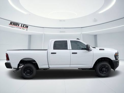New 2026 RAM 2500 Tradesman AWD/4WD image 2