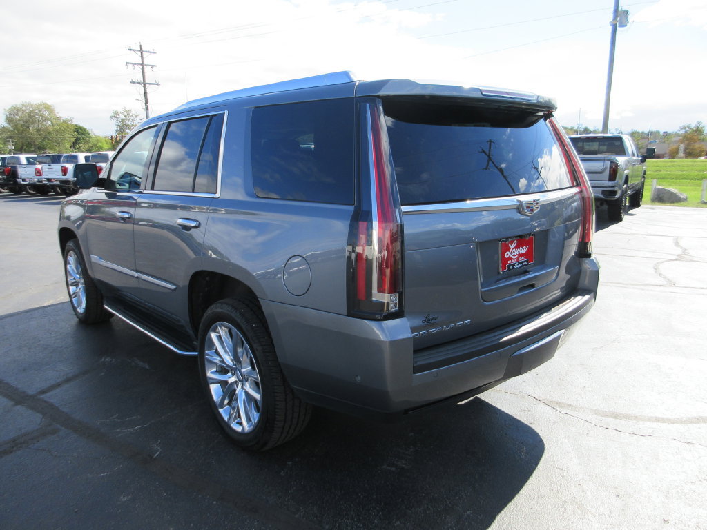 Used 2020 Cadillac Escalade Luxury AWD/4WD image 8