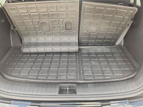 Used 2025 Hyundai Palisade SEL FWD image 26