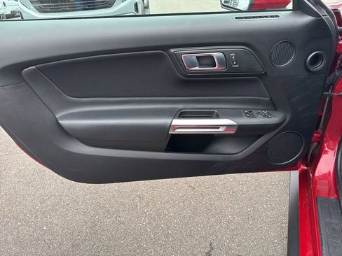 Used 2022 Ford Mustang EcoBoost image 22