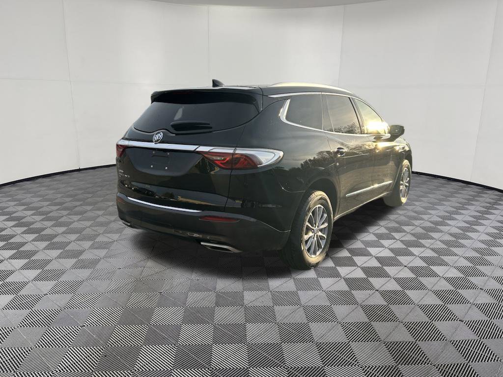 Used 2023 Buick Enclave Essence AWD/4WD image 5