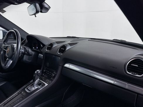 Certified 2018 Porsche 718 Cayman image 22