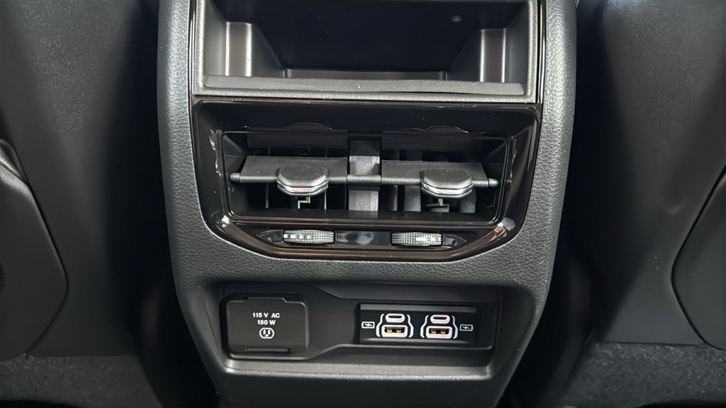 New 2027 Jeep Grand Cherokee Laredo X RWD image 25