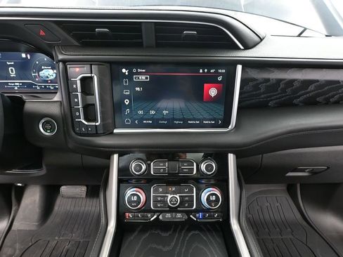 Used 2023 GMC Yukon Denali w/ Denali Reserve Package AWD/4WD image 39