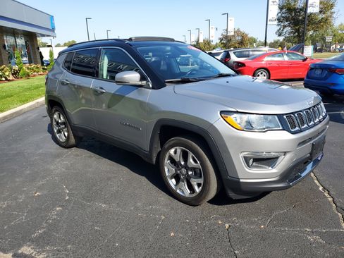 Used 2018 Jeep Compass Limited w/ Navigation Group image 4