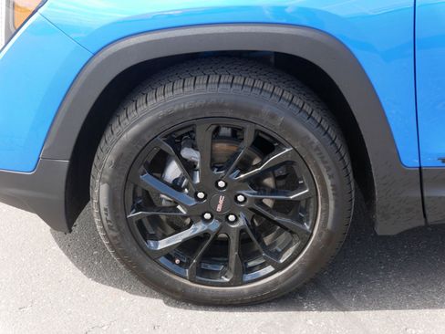 Used 2024 GMC Terrain SLE w/ Driver Convenience Package AWD/4WD image 7