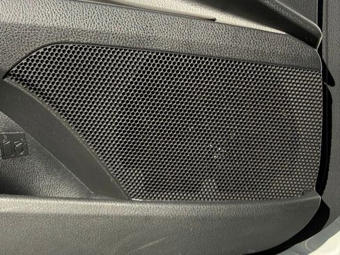 Used 2024 Toyota Camry SE image 19