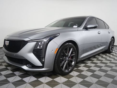 Used 2026 Cadillac CT5 V w/ Technology Package RWD image 7