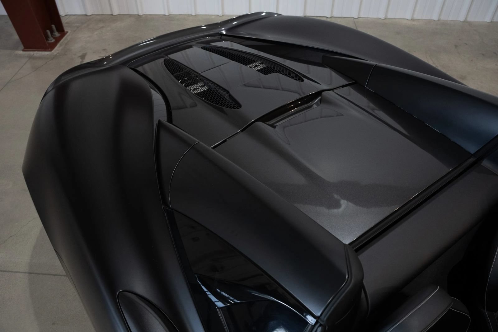Used 2019 McLaren 570S Spider RWD image 30