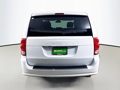 Used 2019 Dodge Grand Caravan SE image 8