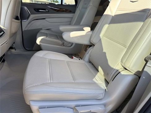 Used 2021 Cadillac Escalade Sport Platinum w/ LPO, ONYX Package image 15