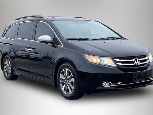 Used 2014 Honda Odyssey Touring image 1