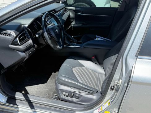 Used 2019 Toyota Camry SE w/ Convenience Package image 10