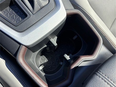 Used 2024 Toyota RAV4 Limited image 35