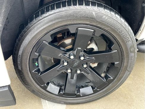 Used 2017 Chevrolet Silverado 1500 LT w/ Rally 2 Edition AWD/4WD image 5