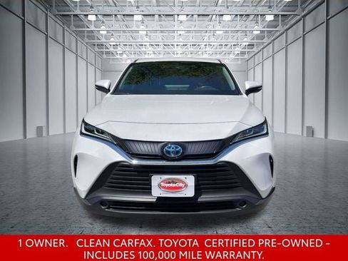 Used 2023 Toyota Venza LE AWD/4WD image 2
