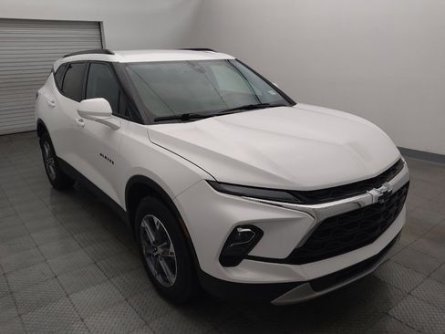 Used 2024 Chevrolet Blazer LT w/ Convenience Package FWD image 13