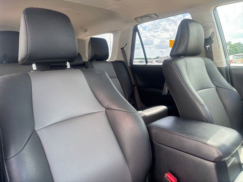 Used 2019 Toyota 4Runner SR5 Premium AWD/4WD image 26