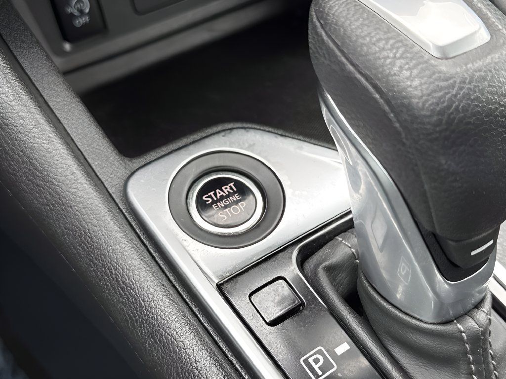 Used 2025 Nissan Sentra SV FWD image 19