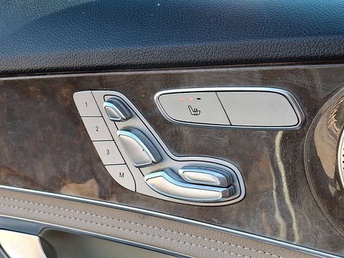 Used 2015 Mercedes-Benz C 300 4MATIC Sedan image 22