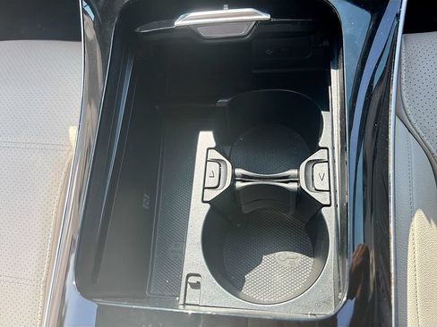 Used 2022 Mercedes-Benz C 300 Sedan w/ Exclusive Trim Package image 25