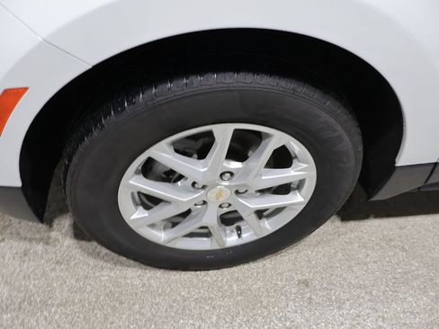 Used 2023 Chevrolet Equinox LT AWD/4WD image 8