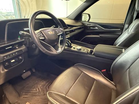 Used 2021 Cadillac Escalade Sport image 9