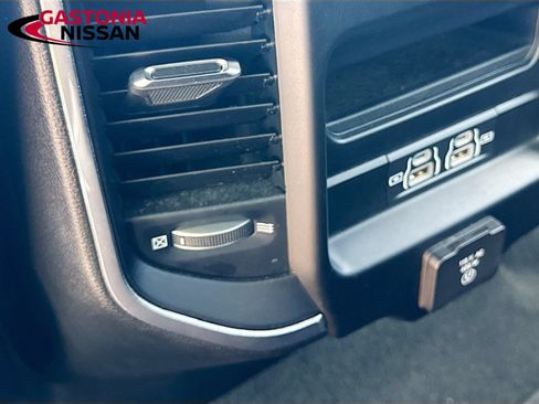 Used 2023 RAM 1500 Laramie AWD/4WD image 35