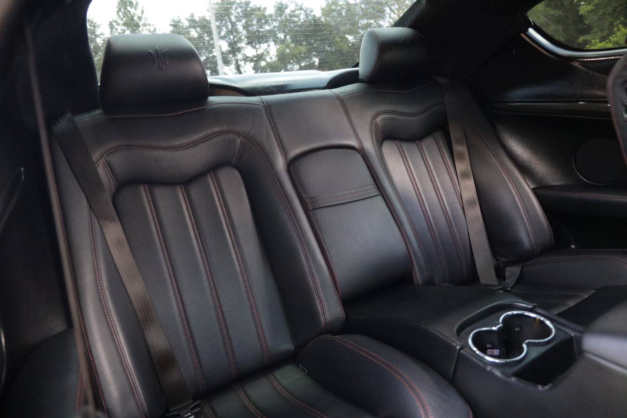 Used 2011 Maserati GranTurismo S RWD image 12