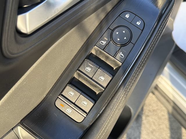 Used 2025 Nissan Rogue SV AWD/4WD image 23