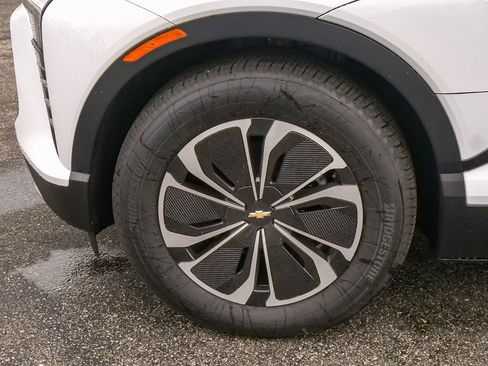 New 2026 Chevrolet Blazer EV LT image 5