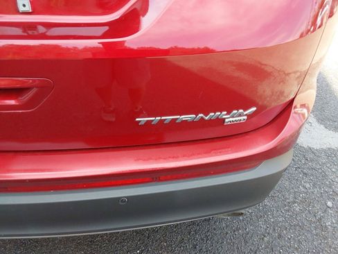 Used 2016 Ford Edge Titanium AWD/4WD image 5