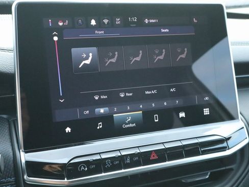 New 2026 Jeep Compass Latitude image 10