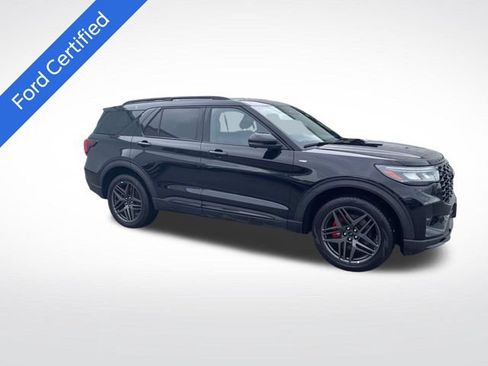 Certified 2025 Ford Explorer ST-Line w/ ST-Line Street Pack AWD/4WD image 7