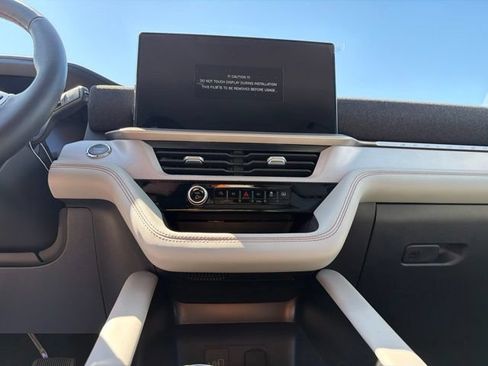 Used 2026 Ford Explorer Active w/ Active Comfort Package AWD/4WD image 27