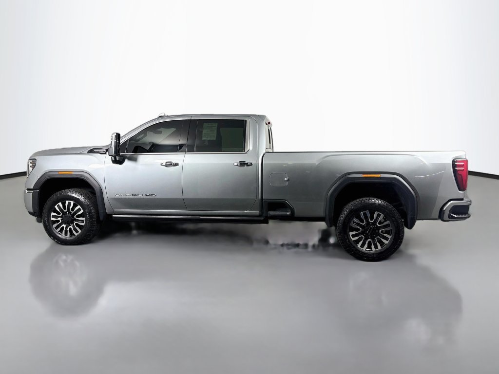 Certified 2024 GMC Sierra 3500 Denali Ultimate AWD/4WD image 4